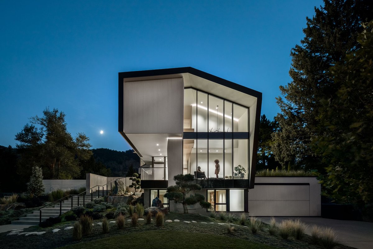 Modern In Denver tweet media