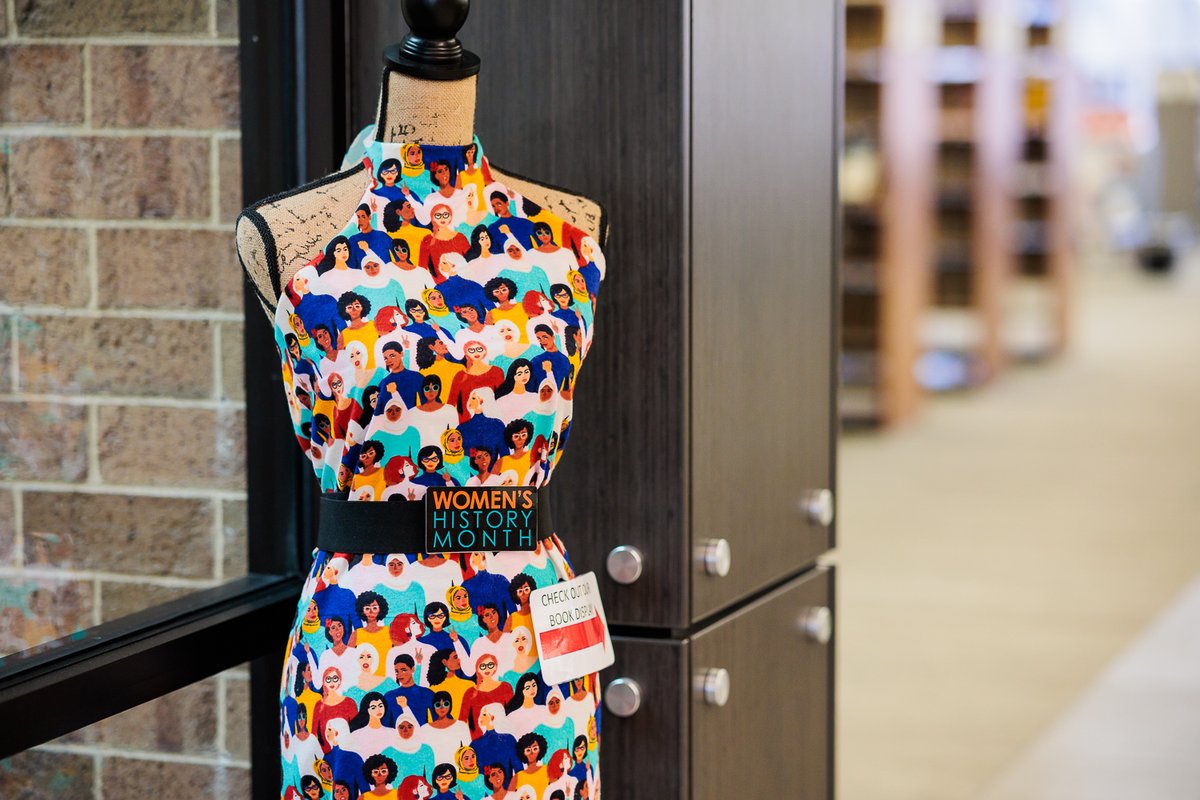 Naperville Public Library tweet media