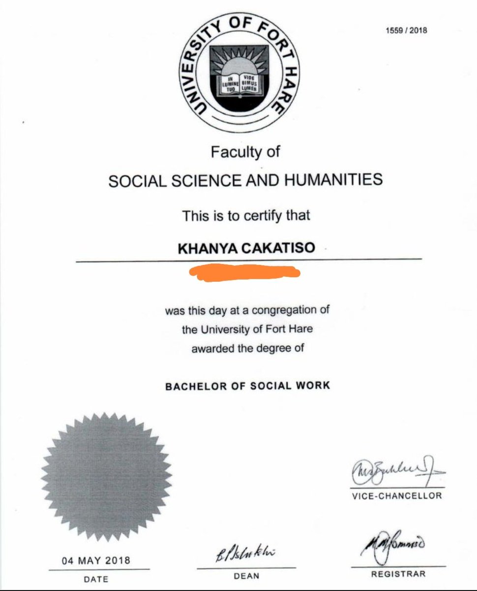 Yanga_Co's tweet photo. My sister obtained a degree, Bachelor of Social Work from University of Fort Hare in 2018 and she is registered with South African Council of Social Service of Proffessions ❤️

Please like &amp; retweet, her employer might be on your timeline 🙏 https://t.co/LId6ALAYwv