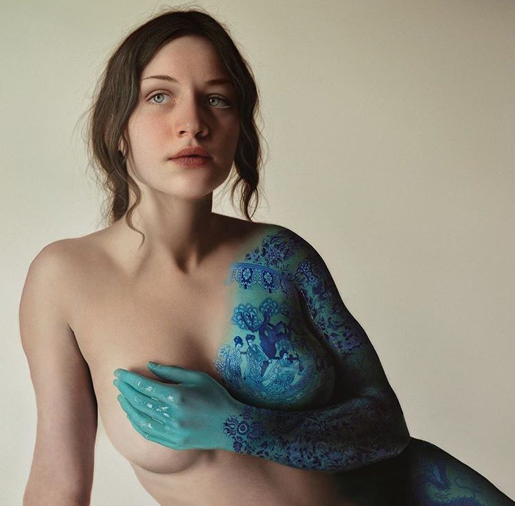 aizquierdo777's tweet photo. ¿Te gustan los ojos de la chica?
¿Y el tatuaje? Es bastante prolijo, sí.
A mí lo que me gusta es que esto no es una foto.
Es una pintura.
Pintor: #MarcoGrassi.
#arte #pintura #hiperrealismo https://t.co/uIzeTFYjf7