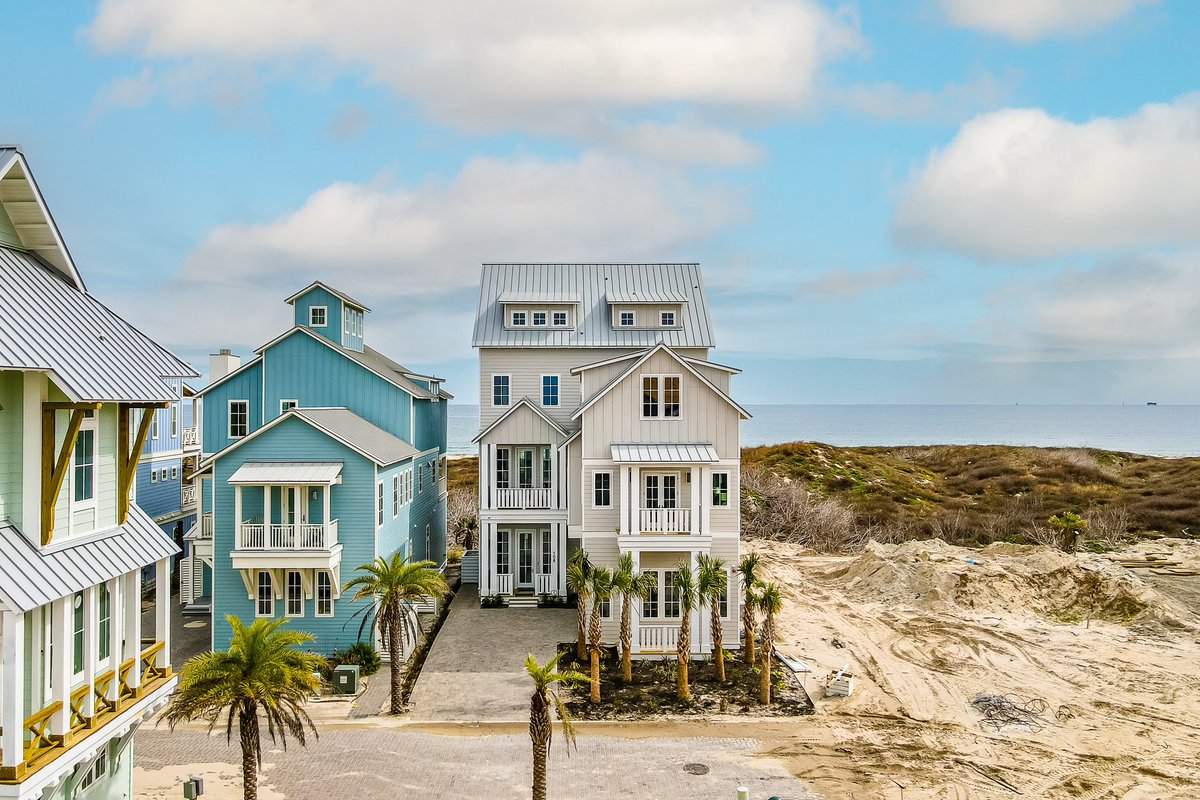 VIICustomHomes's tweet photo. Elevate your lifestyle with a custom home that reflects your unique taste and style - the possibilities are endless with our team of experts. https://t.co/VsCL9YNrk3
