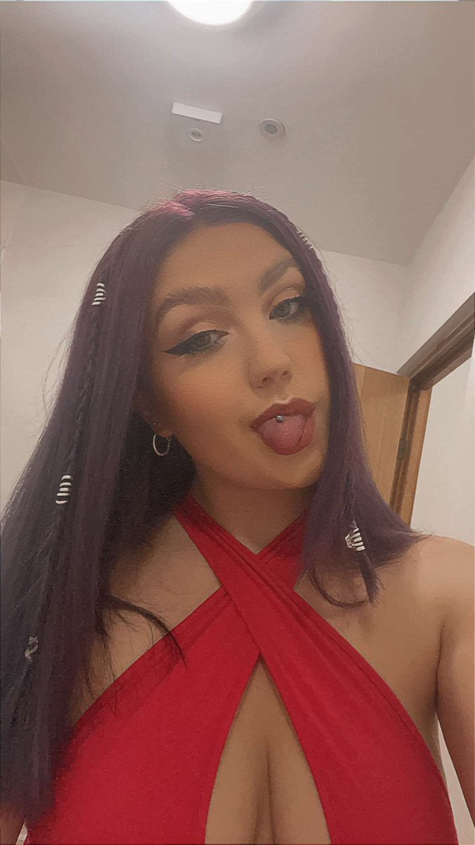 hoeforhamilton's tweet photo. hello slushy coloured hair https://t.co/mhGh5qkZU2