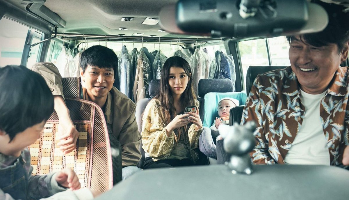 agoodmovietw's tweet photo. Available on VOD is BROKER, another tender, humanistic drama about found families, from Japanese director Hirokazu Kore-eda (@hkoreeda) and Korean stars Song Kang-ho, Bae Doona, and Lee Ji-eun (@_IUofficial).

https://t.co/3jNSV8MV3g https://t.co/V38Lc58Kck