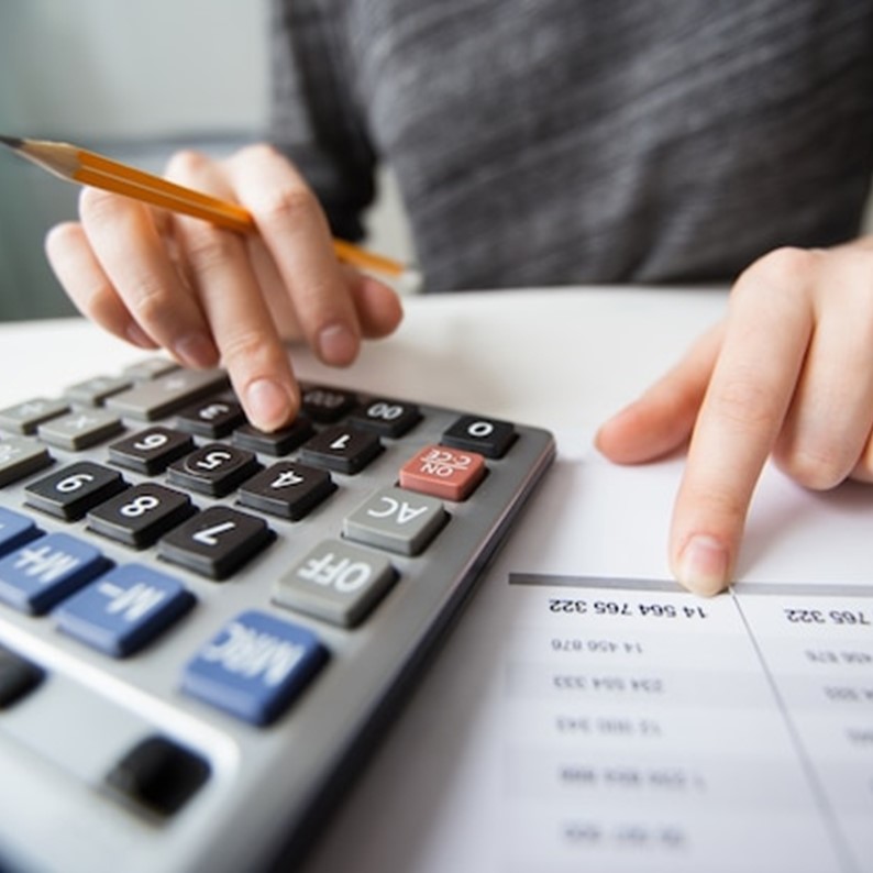 Entrega do Imposto de Renda 2023 começa nesta quarta (15); veja novidades deste ano

Receita Federal espera receber entre 38,5 milhões e 39,50 milhões de declarações até o fim do prazo, que vai até 31 de maio. Saiba mais na CNN Brasil: tinyurl.com/novocorretor15…