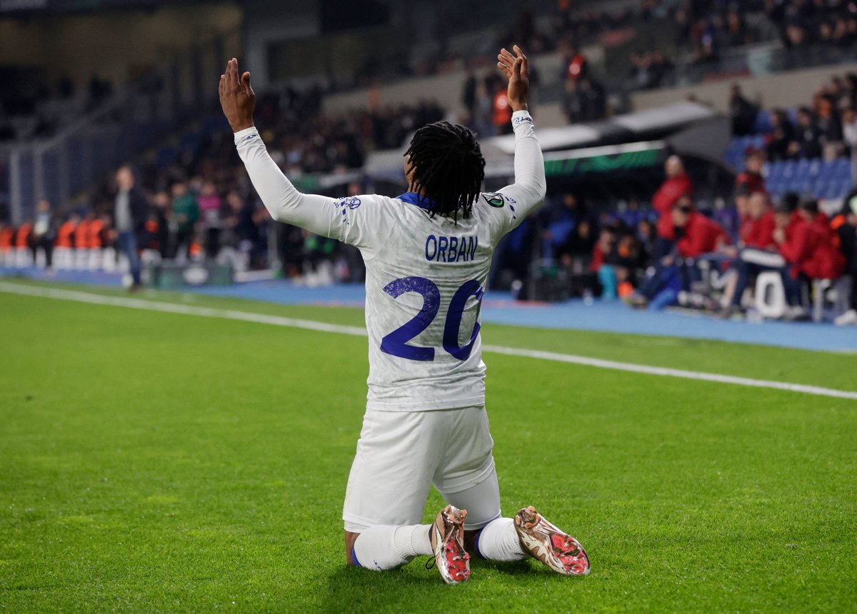 GiveMeSport on Twitter "⚽️⚽️⚽️ 31', 32' & 34' 🔥 Gent's 20yearold
