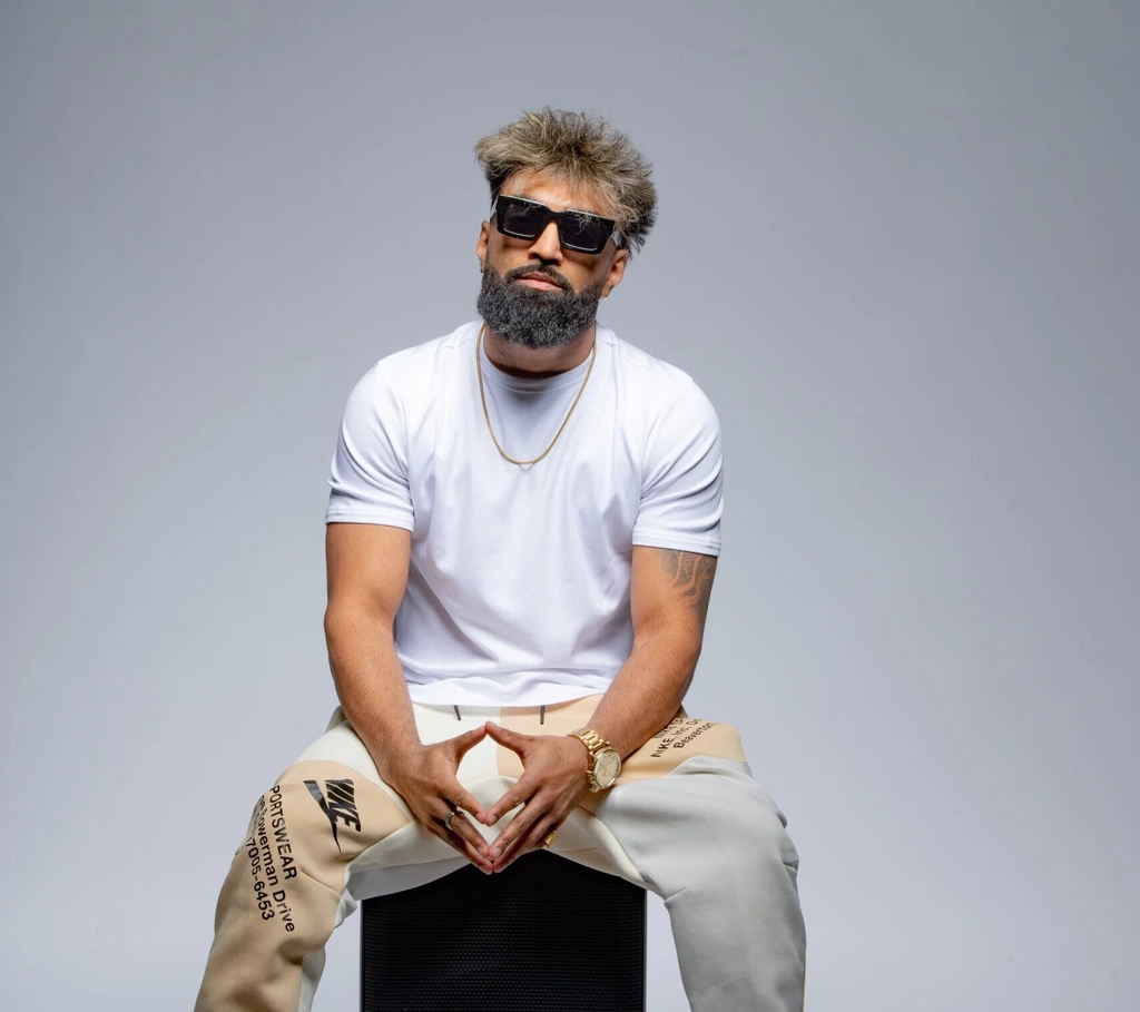 Shubz just hit 100,000 streams, don't let him go unheard! Make sure to listen to his latest hit "Don't Let Me Go" and check out the 🔥 music video!

#MusicPromotionCanada #Shubz #AppleMusic #Spotify #CanadianArtists #SupportArtists #TopHits