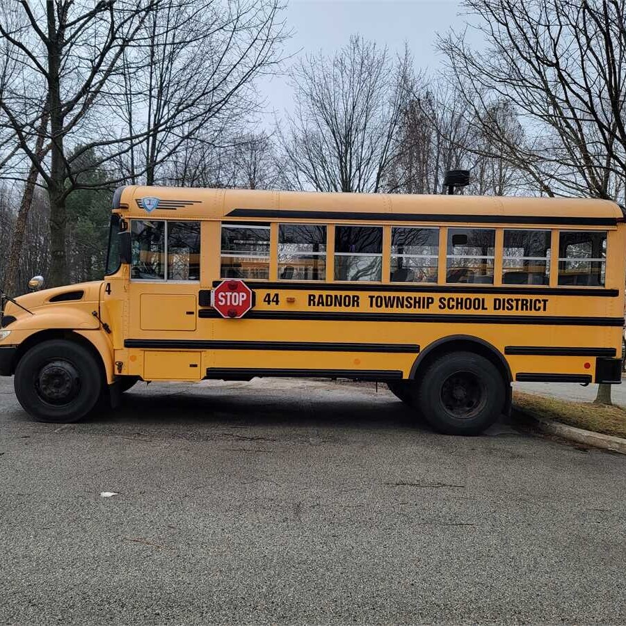 municibid's tweet image. Are you dreaming of living in a tiny home?🏡 Let your creativity flow and transform this 2010 International school bus into a cozy and functional living space. 🚌🤩  mbid.us/42c8BnJ

#TinyHome #SchoolBusConversion #DreamHome #DIYConversion #MobileHome