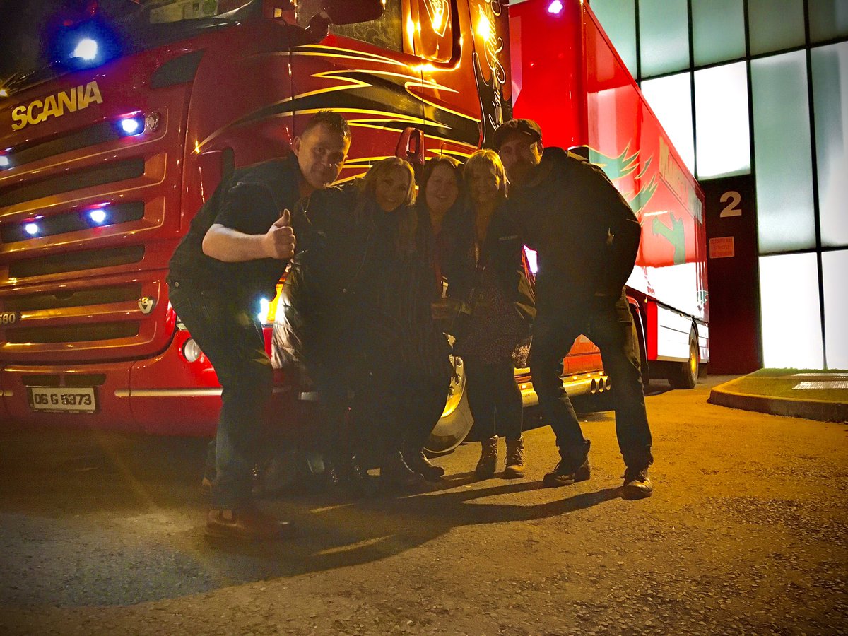 martymonemusic's tweet photo. Loaded Up and Not Trucking Yet 😜
Marty and Crew all set to head to the UK for Harper Adams Paddy’s Ball
*Harper Adams is a student only event*
Tour Tickets:
https://t.co/ilFqhkQrs8
#martymone #visualcarlow #harperadams #paddysday #gig #giglife #lifeontheroad #fans https://t.co/w0OcgpmS6T
