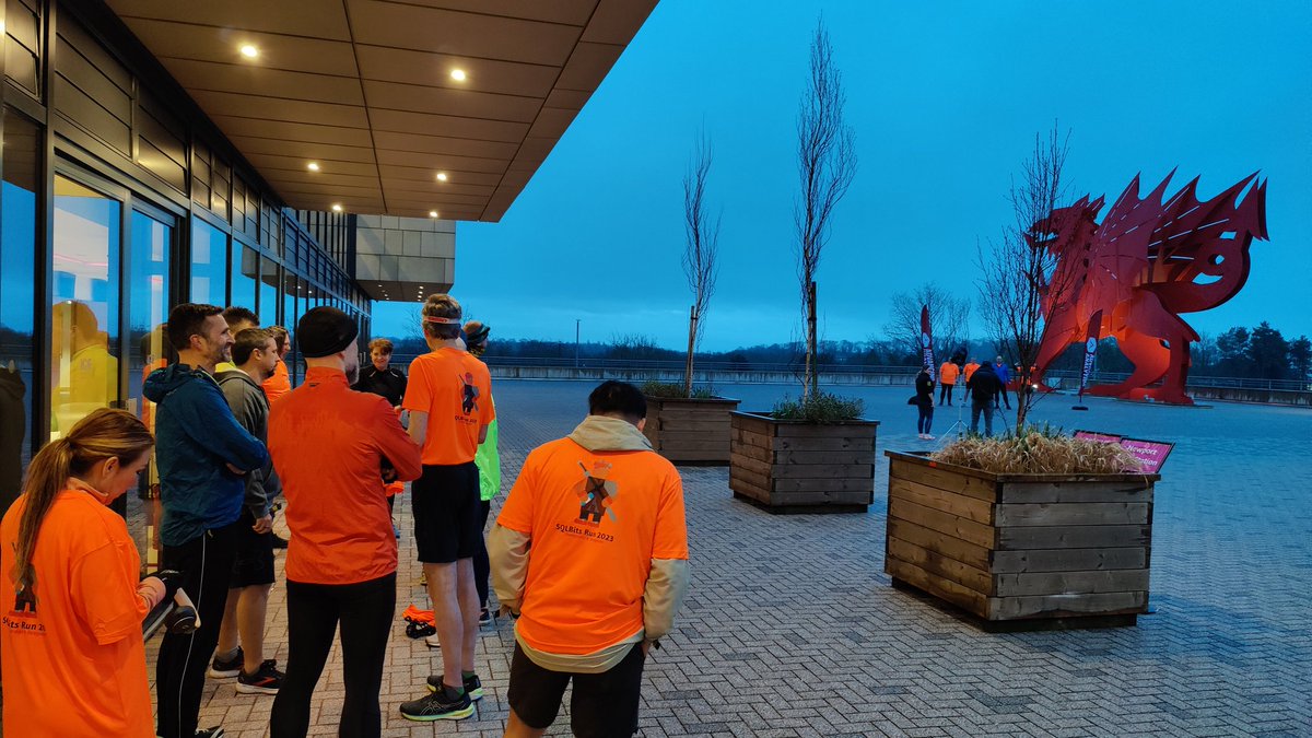 FreeYourDataCon's tweet image. Already for @SQLBits run with rain together with @ErwindeKreuk and @Aluby78.  #SQLSelfie