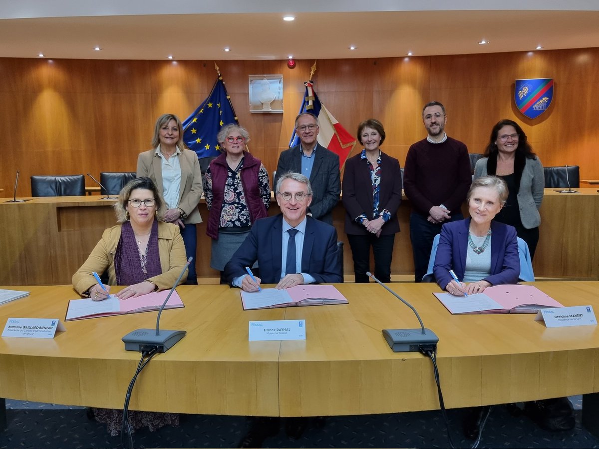 Les besoins sociaux des Pessacais(es) évoluent. En signant la Convention Territoriale Globale avec C. MANSIET, directrice de la CAF de Gironde et N. GAILLARD-BIENFAIT, prés. du CA, notre partenariat est renforcé pour accompagner les familles et les personnes fragiles.
#Pessac