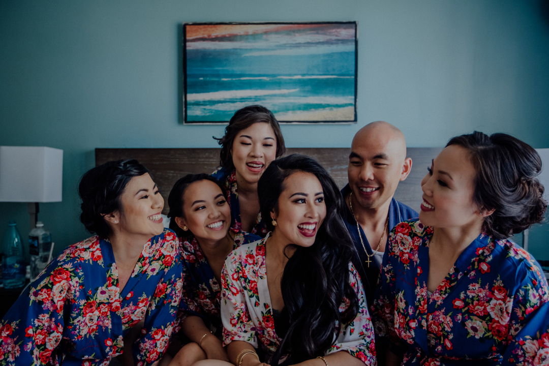 VidaChicEvents's tweet photo. Counting down the minutes until I become a Mrs. with my lovely bridesmaids by my side ✨💍

Photo by @lauriekjensen

#OahuWeddingPlanner #VidaChicEvents #HawaiiWedding #DestinationWedding #HonoluluWedding #OahuWedding #WeddingPhotography #WeddingTips #BridalTips #EliteWeddings https://t.co/989hJcpsxm