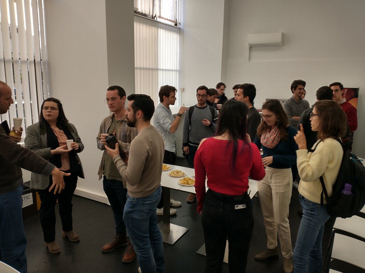 InescID's tweet photo. Another great session of our ESR Talks, where David Calhas presented his #PhD work on #EEG to #fMRI synthesis, Renata Castelo Branco workshopped her #ThreeMinuteThesis pitch and all chatted over drinks and nibblies. Great research, great chats! #EarlyStageResearcher #3MT https://t.co/OCFTmvdUo9