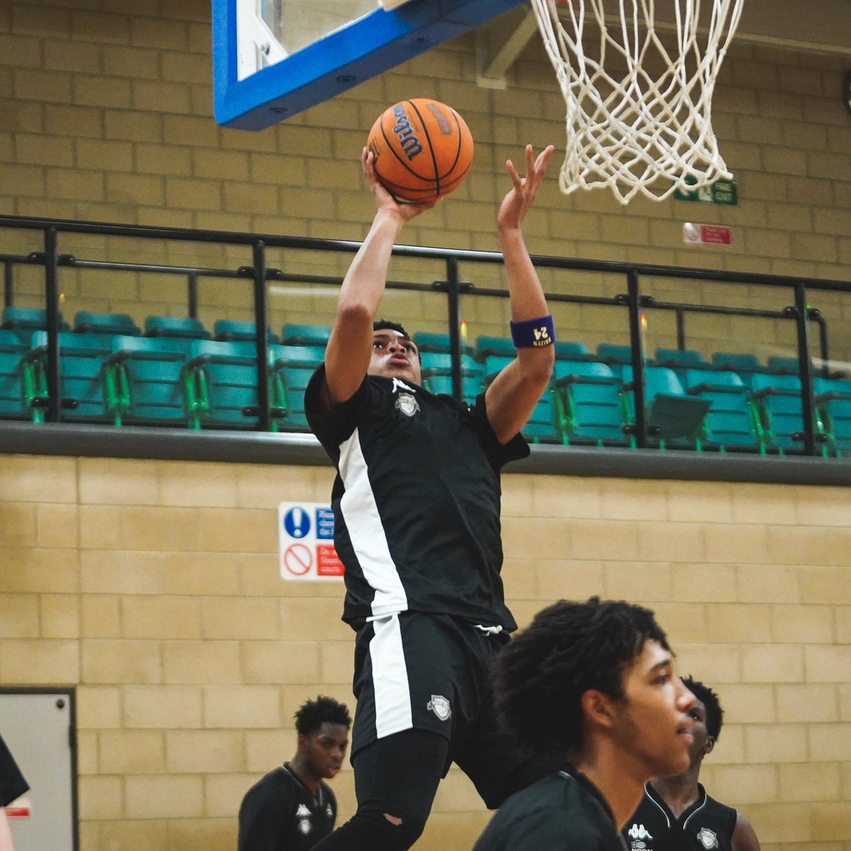 Barking Abbey tweet media