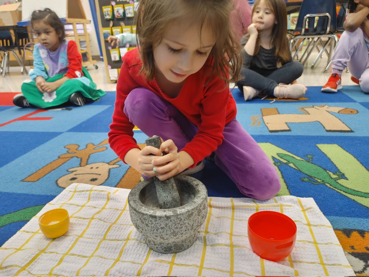 PreKTustin's tweet photo. Day 3 - Grind the Wheat into Flour

So excited for tomorrow! Can you guess what we're up to? https://t.co/V47sVlFre4