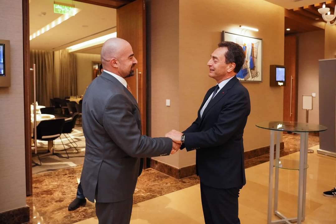 LIbrahimahmed's tweet photo. بافڵ جەلال تاڵەبانی سەرۆکی یەکێتیی نیشتمانیی کوردستان لە سلێمانی چاویکەوت بە ئێریک شۆڤالیێ باڵیۆزی فەڕەنسا لە عیراق
#Eric_Chevalier
#French_Ambassador_to_Iraq
#Olivier_Decotinje
#Consul_General
#Bafel_Jalal_Talabani
#president_of_the_patriotic_union_of_kurdistan
#Darbaz_kosrat https://t.co/WA3l1ZNoDu