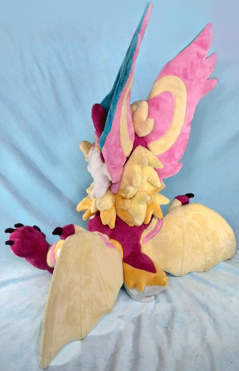 🧡🦇🥭Plush commission for <a href="/MangoPopArt/">🍑Mango🍑</a>!