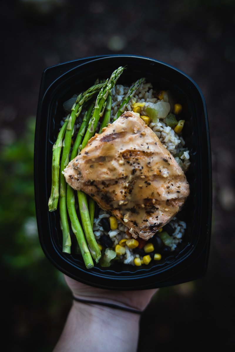 🍴 Take the guesswork out of healthy eating with Clean Eatz Meal Plans! We prepare properly portioned meals with a balance of protein, carbs, and fats. Enjoy tasty, healthy meals without the hassle. 💪 Sign up now and take control of your nutrition!

bit.ly/Clean-Eatz-Ord…