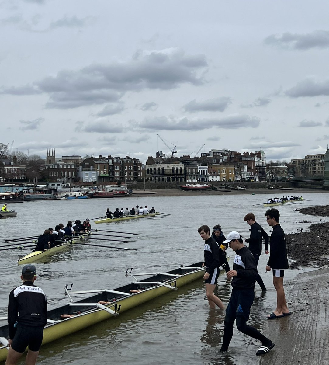 SPS Rowing (@spsrowing) on Twitter photo SPS 15A, 15B, 16A, 16B & 1st 8+ in the queue for the ramp. 42hrs to go! SPS 15A, 15B, 16A, 16B & 1st 8+ in the queue for the ramp. 42hrs to go!