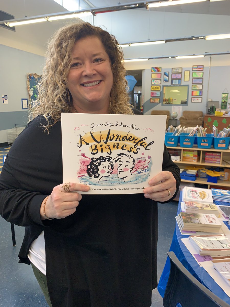 MsPowersClass's tweet photo. When your itinerant @ekearsey1 makes a personal connection to one of the books at the Best Kinda Book Fair @UGEABC and your ❤️ shines. #thanksforshowingup https://t.co/cuFhhBqJEx