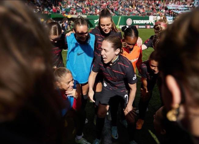 meghankling's tweet photo. Why I wear “that thing around my neck” #qcollar #playsmartplaysafe #collarup #q30partner https://t.co/eytWDsKFLi