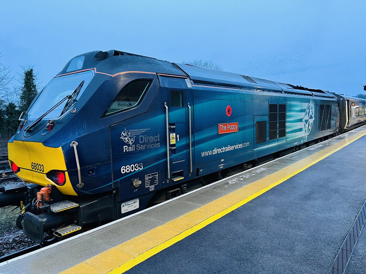 conductorluke's tweet image. Just to prove that I do actually work trains. Set TP07 with loco 68033 names The Poppy for my 1U72 Scarborough to Leeds via Methley then 1U72 Leeds to Scarborough. Nice to work proper trains 💪🏻😂#twitterguard #class68 #railway
