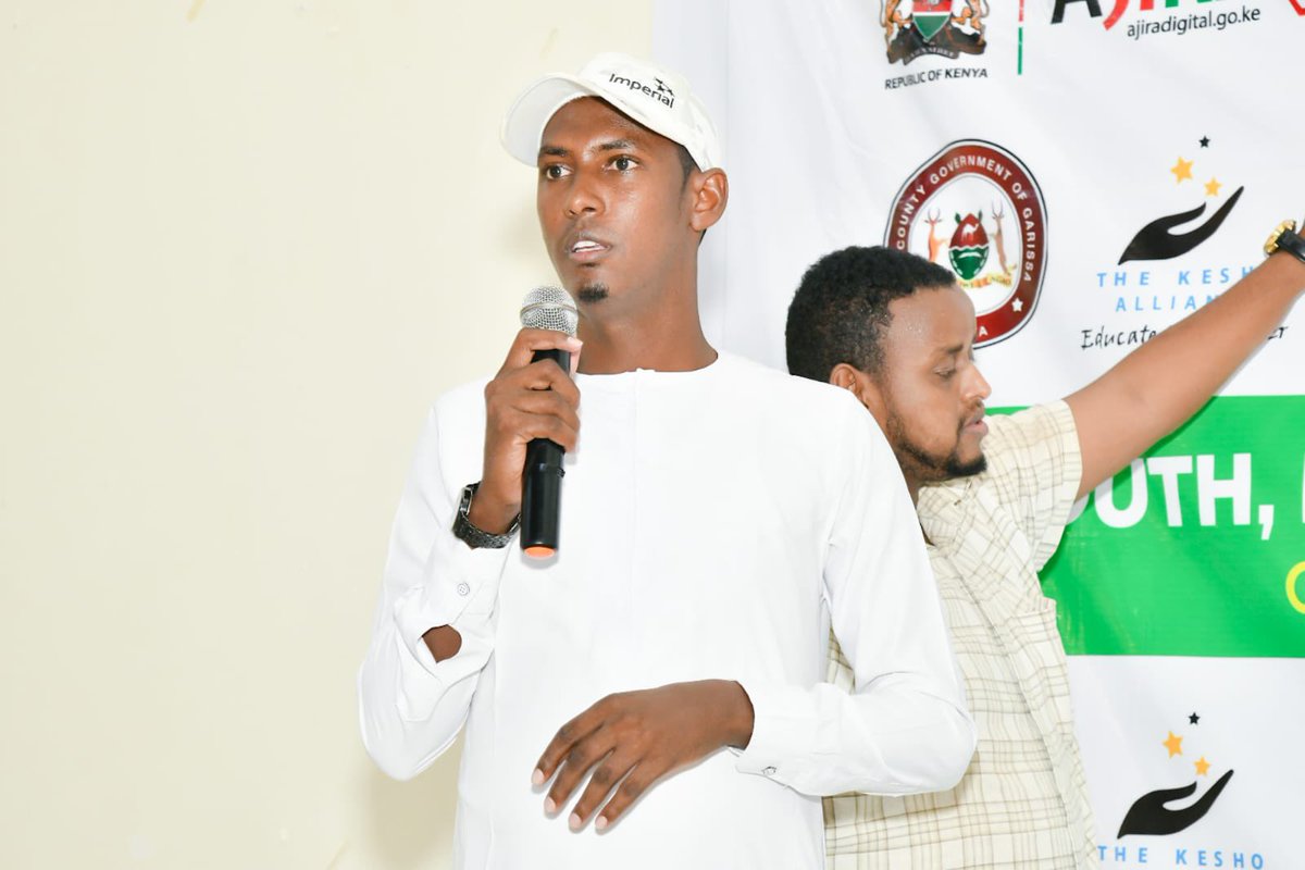 missyHaroona's tweet photo. Grateful to the youth for joining our deliberations meeting. Look forward to the next step of mapping youth who shall venture into Agric,leadership trainings in @KSGKenya&amp;opening our 1st digital centre in Gsa. Thanks @GarissaGov  for committing to operationalize the youth  fund. https://t.co/OpPFxGaH3I