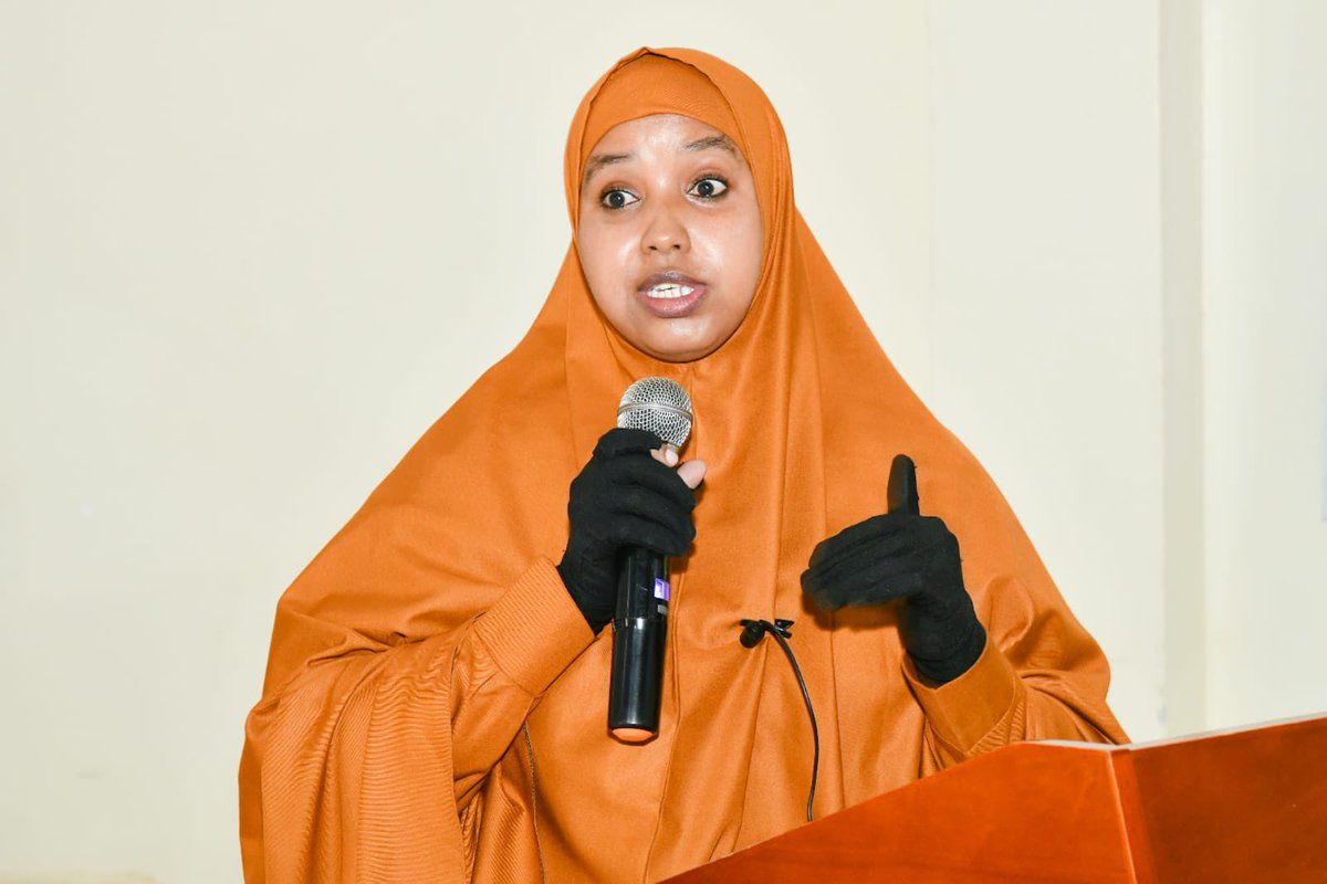 missyHaroona's tweet photo. Grateful to the youth for joining our deliberations meeting. Look forward to the next step of mapping youth who shall venture into Agric,leadership trainings in @KSGKenya&amp;opening our 1st digital centre in Gsa. Thanks @GarissaGov  for committing to operationalize the youth  fund. https://t.co/OpPFxGaH3I