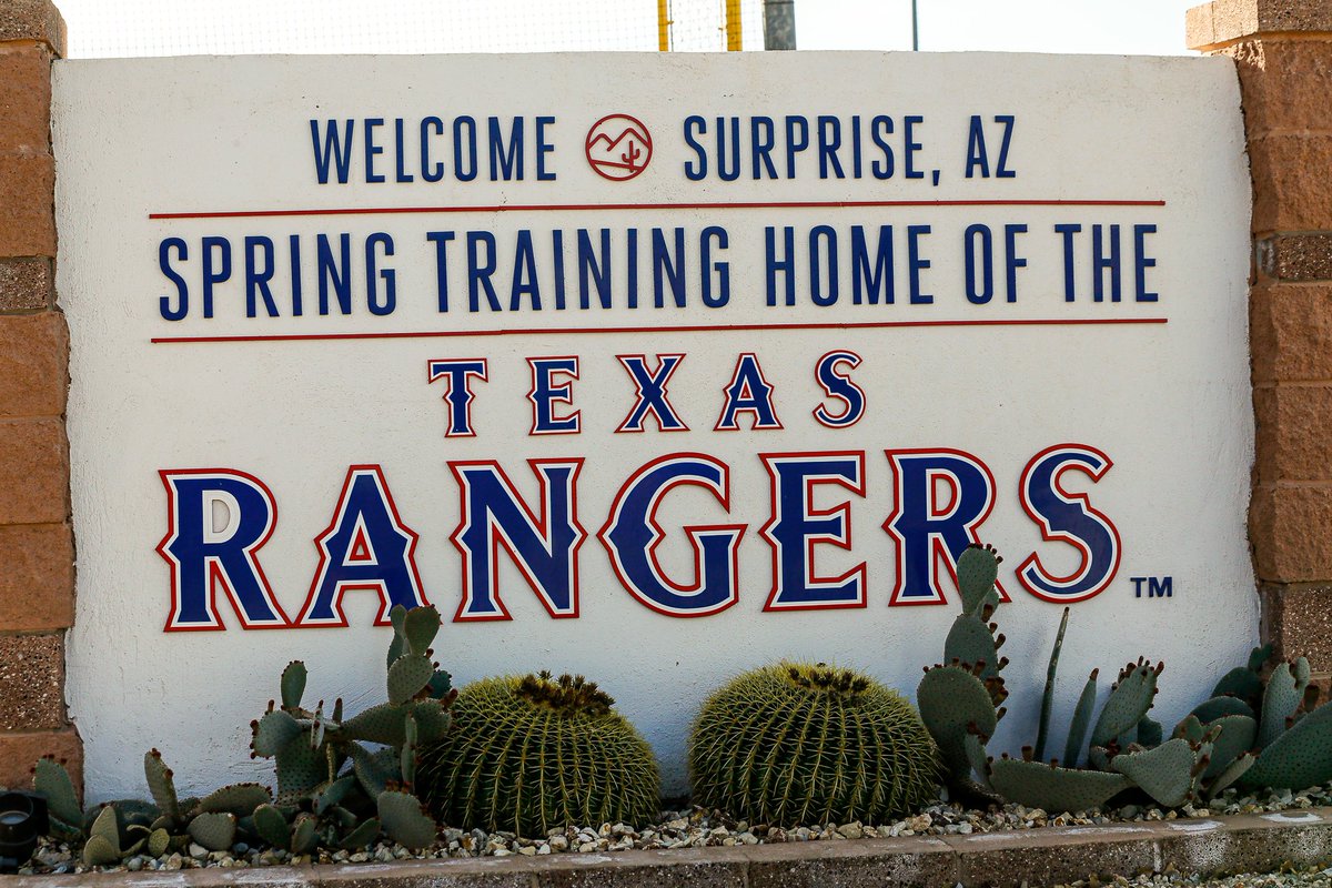 ExpressPres's tweet image. Good times in Arizona… @Rangers @RRExpress @BobBallouSports @HardballHardge @RylanKobre @browndistatx @Jacksonryan34 @aubreypainter9 @RRExpressGM @CFree22_ #SpringTraining2023