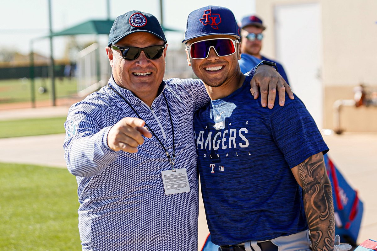 ExpressPres's tweet image. Good times in Arizona… @Rangers @RRExpress @BobBallouSports @HardballHardge @RylanKobre @browndistatx @Jacksonryan34 @aubreypainter9 @RRExpressGM @CFree22_ #SpringTraining2023