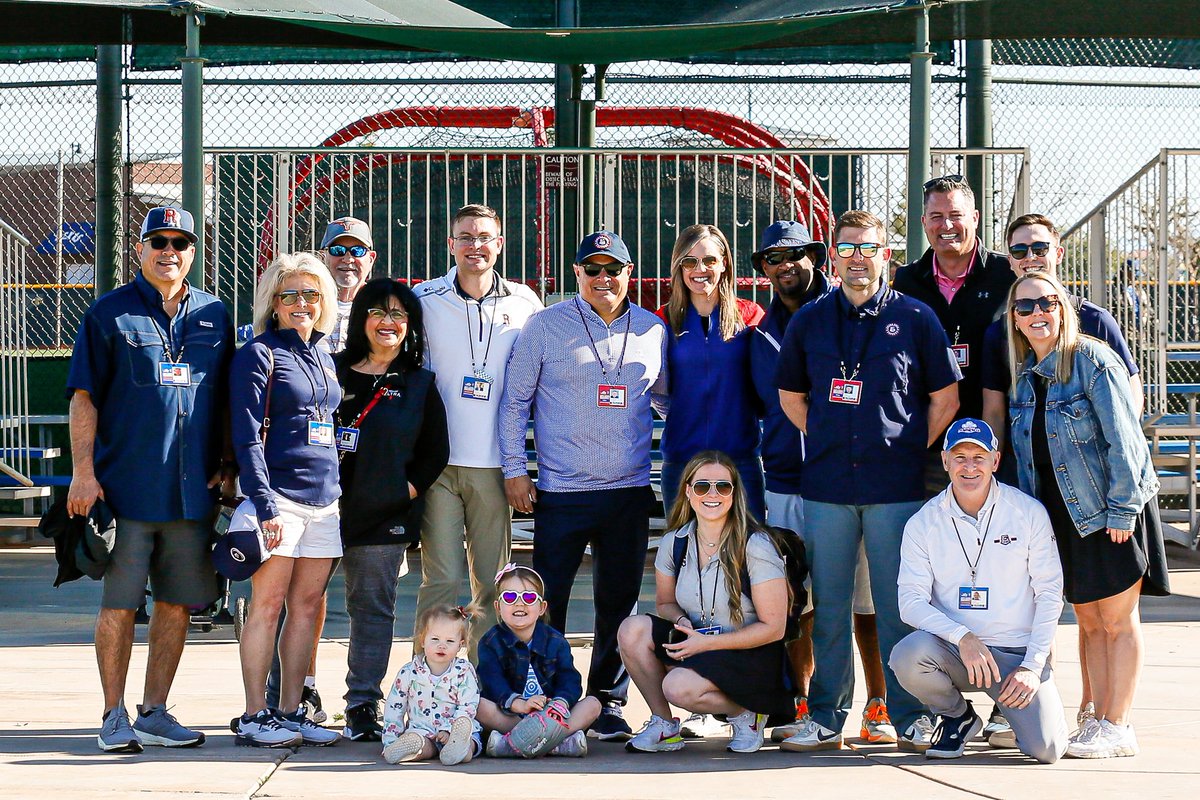 ExpressPres's tweet image. Good times in Arizona… @Rangers @RRExpress @BobBallouSports @HardballHardge @RylanKobre @browndistatx @Jacksonryan34 @aubreypainter9 @RRExpressGM @CFree22_ #SpringTraining2023