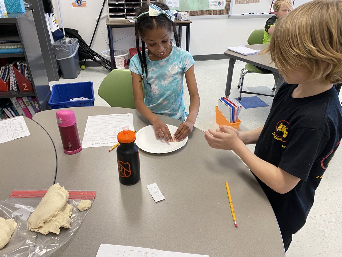 JES_Robb's tweet photo. Making models of landforms and practicing our engineering skills ⁦@Journey_Elem⁩ https://t.co/xFSseqRNZL