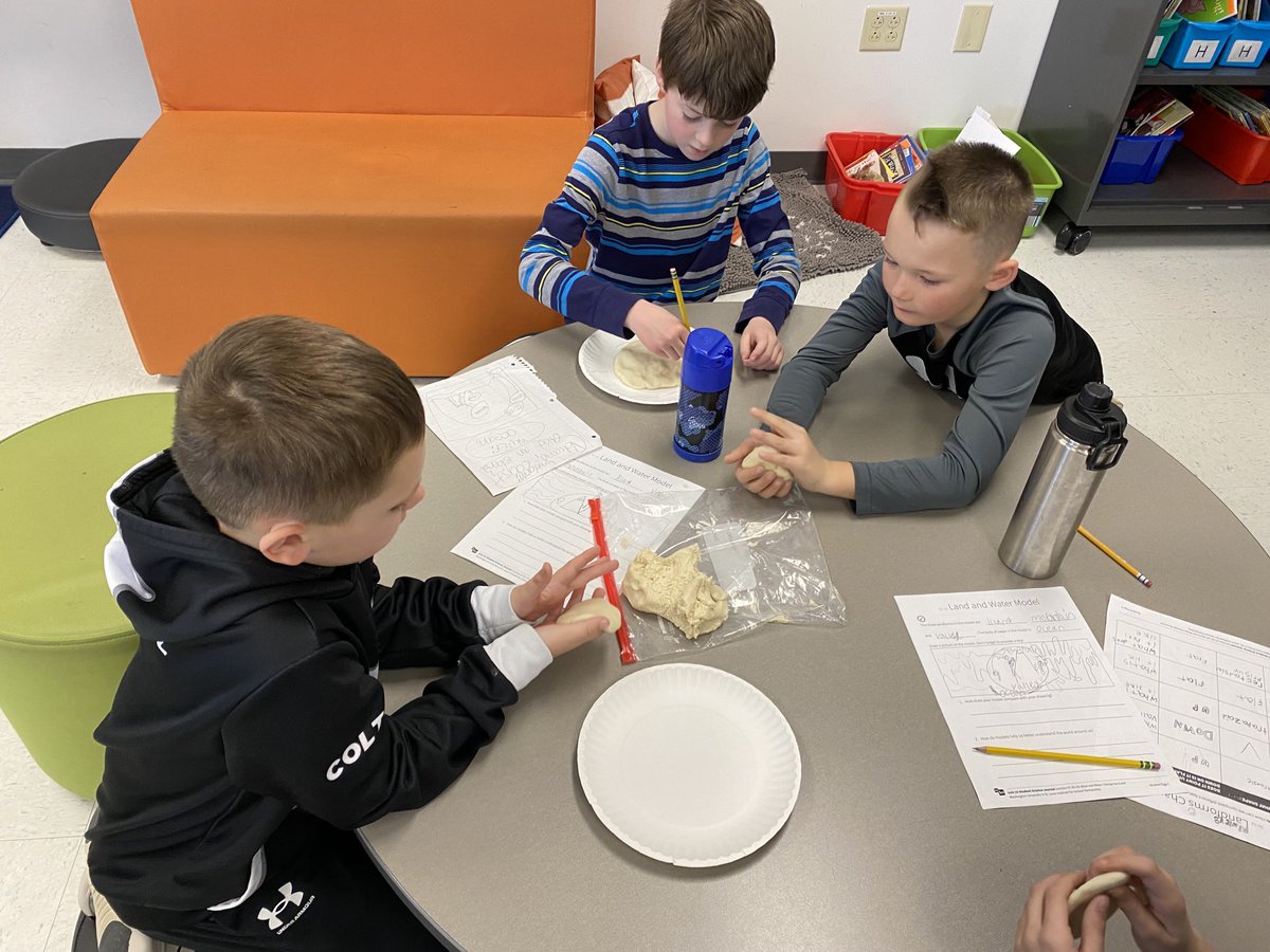 JES_Robb's tweet photo. Making models of landforms and practicing our engineering skills ⁦@Journey_Elem⁩ https://t.co/xFSseqRNZL
