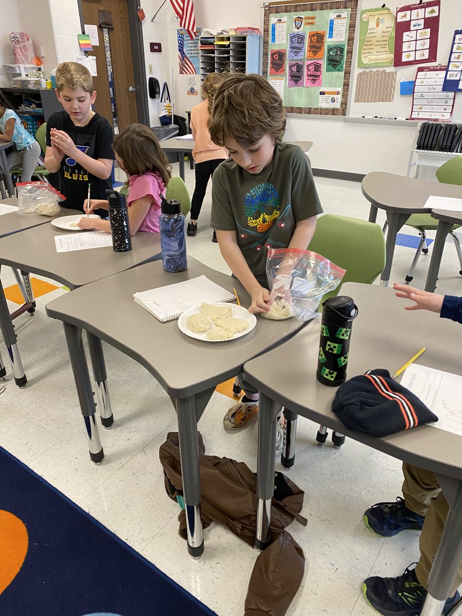 JES_Robb's tweet photo. Making models of landforms and practicing our engineering skills ⁦@Journey_Elem⁩ https://t.co/xFSseqRNZL
