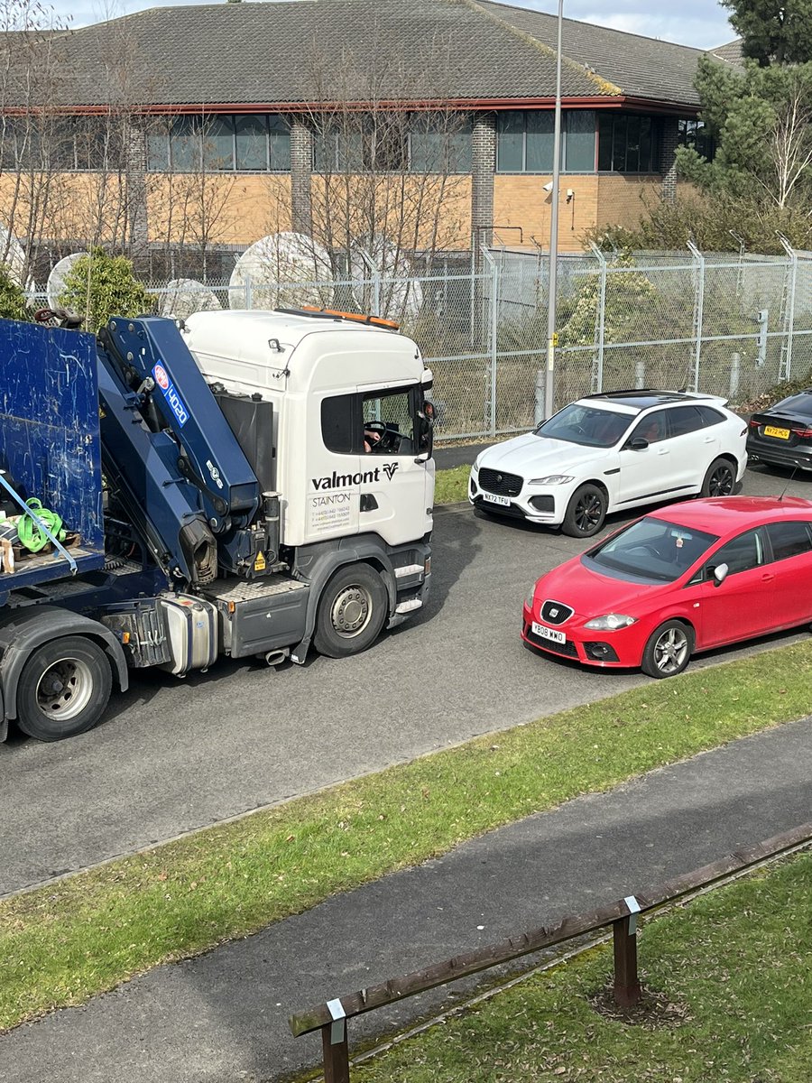 richranger's tweet photo. All because @stocktoncouncil refuse to put parking restrictions on one side of the road #MossWay what if there is a fire or health emergency? Someone will eventually get hurt and they’re ignoring it. It’s not a difficult problem to sort but symptomatic of the no-can-do attitude. https://t.co/ZW77eTiQUj