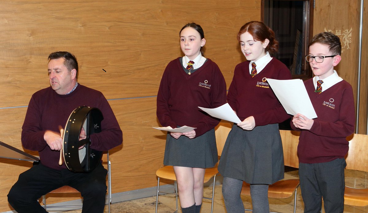 CausewayCouncil's tweet photo. A special evening of traditional Irish music, dance &amp; recitals has taken place in Cloonavin to mark Irish Language Week with Gaelscoil Léim An Mhadaidh, Gaelcholáiste Dhoire and Glór Limavady.
Thank you to everyone who participated.

Read more https://t.co/bUzTUYbJvn https://t.co/KDx3QRJANk