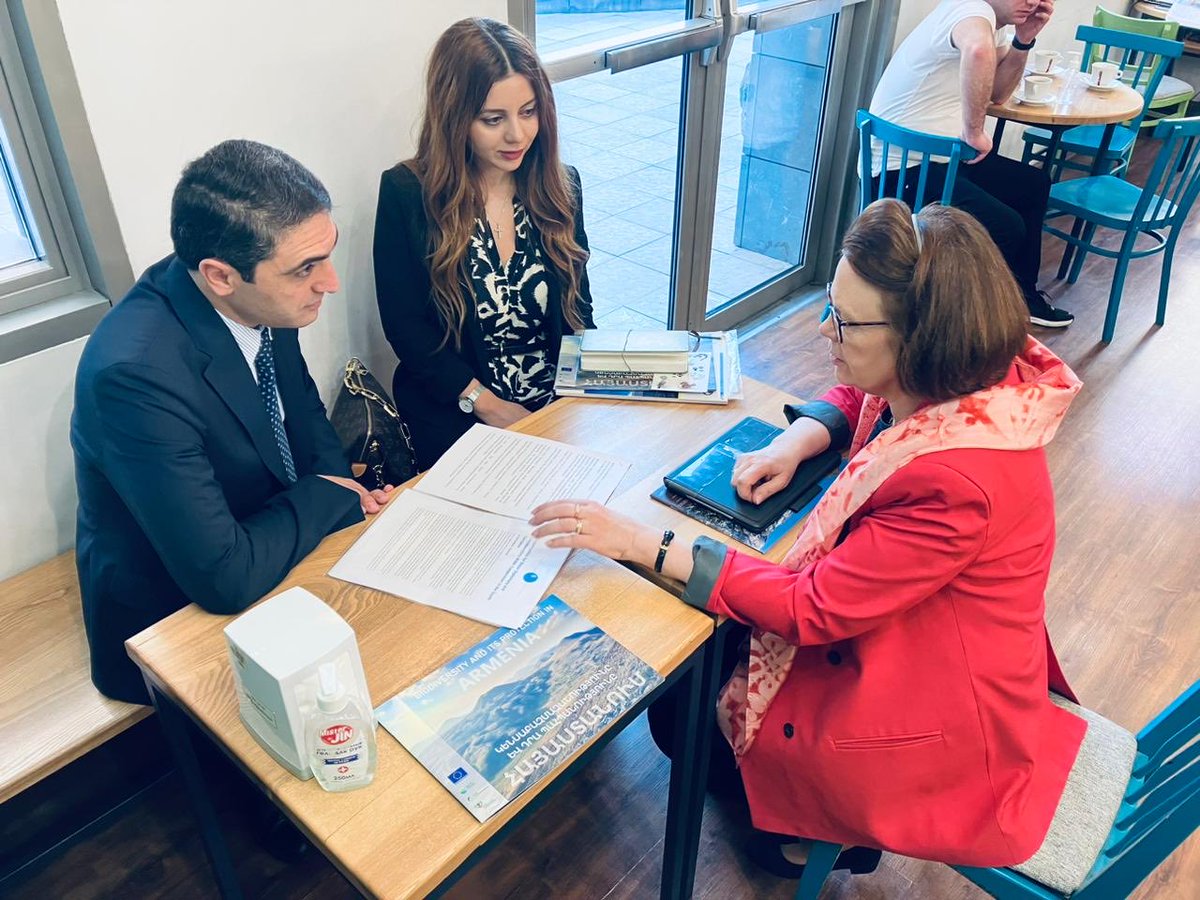 Concluding a #Twinning project #Finland 🇫🇮#Czechia 🇨🇿⁦<a href="/EU_Armenia/">EU Armenia</a>⁩ 🇪🇺 on #biodiversity with #Armenia 🇦🇲 with Minister of Environment Hacob Simidyan - also bilateral meeting useful 👍 Kiitos @Syke, ⁦<a href="/PetriAhlroth1/">Petri Ahlroth</a>⁩ et co #Eu4Armenia #waterdiplomacy #naturepreservation