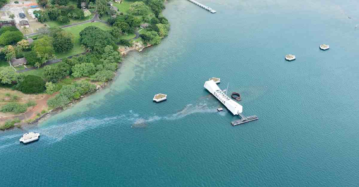 MarineInsight's tweet image. NAVFAC Pacific Awards A $2.8-Billion Task Order For Pearl Harbor Dry Dock Replacement 

...Check Out this article 👉buff.ly/3JG9DkB 

#NAVFACPacific #PearlHarborDryDock #TaskOrder #InfrastructureDevelopment #NavyConstruction #MilitaryEngineering #DefenseContracting