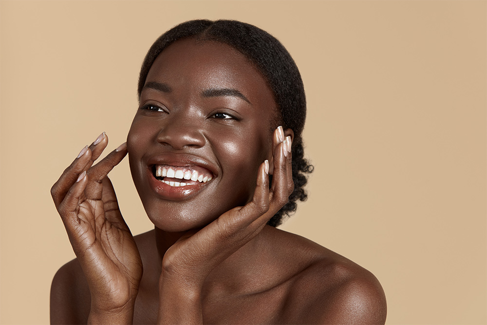 Our best-selling Dewy Glow Balm has been developed as an all-purpose skin and lip balm with UVA and UVB filters for sun protection; it is moisturising, anti-inflammatory, protective and soothing for all skin types.
oryzabeauty.com/product/dewy-g…
