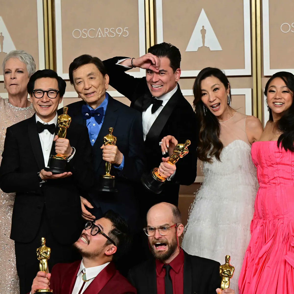 Congratulations to the cast of 'Everything Everywhere All At Once' for their big win(s) at The Oscars 2023! Fantastic to see all the winners at this year's academy awards, and particularly wonderful Asian American representation at The Academy Awards !