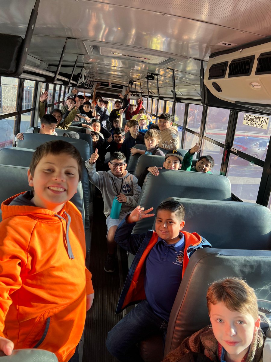 And they’re off….. Our 5th grade #SMES_Tigers are on the way to Carolina Creek! #ncisd
