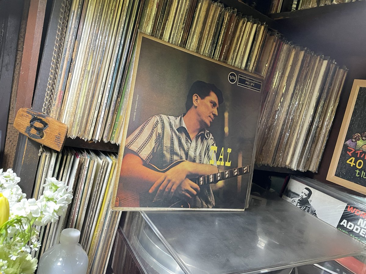 ericmasaki's tweet photo. 最高の選曲。最高の音質。
The best selection with best sound quality.
#Miles #Meidaimae
#ジャズ喫茶 #JazzKissa https://t.co/2px6y4Py3E