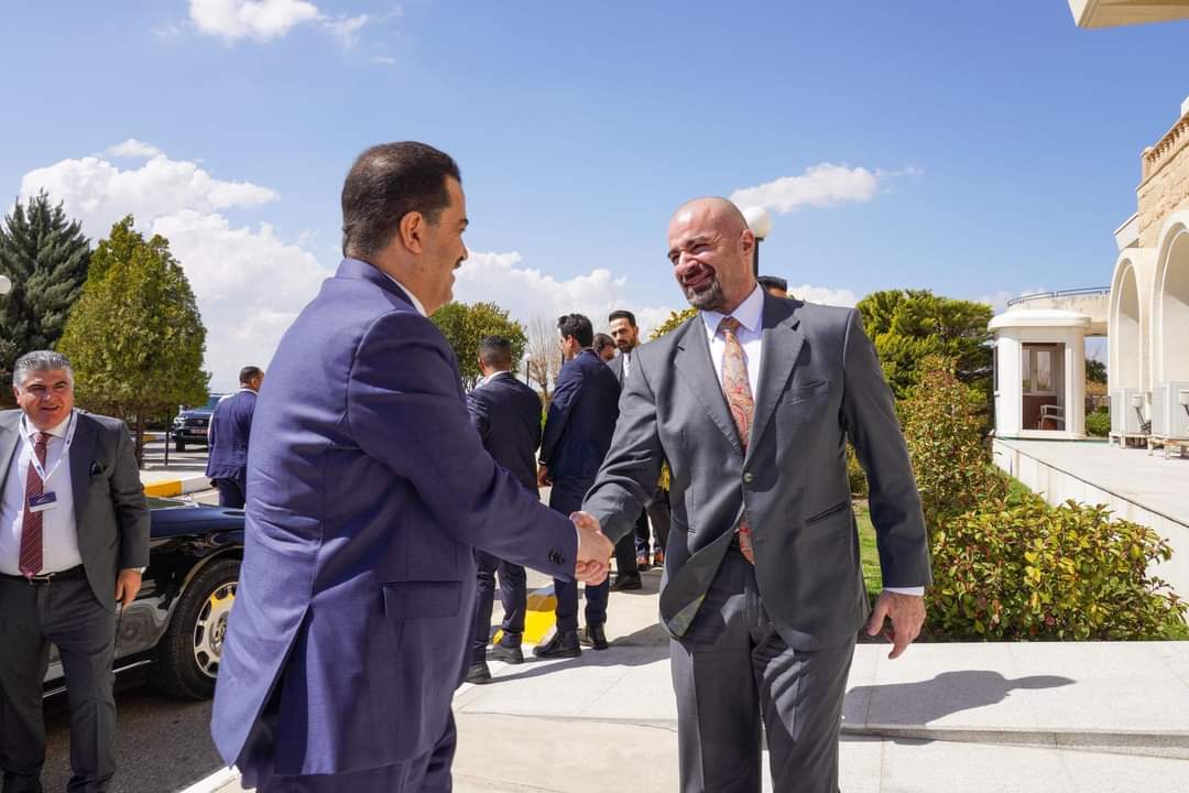 LIbrahimahmed's tweet photo. استقبل رئيس الاتحاد الوطني الكوردستاني بافل جلال طالباني في دباشان بالسليمانية رئيس الوزراء العراقي محمد شياع السوداني والوفد المرافق له.
#Mohammed_Shia_Al_Sudani
#Prime_Minister_of_Iraq
#Bafel_Jalal_Talabani
#President_of_the_Patriotic_Union_of_Kurdistan
#Dabashan https://t.co/xC3F0DRTV8