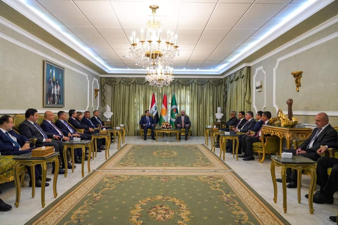 LIbrahimahmed's tweet photo. استقبل رئيس الاتحاد الوطني الكوردستاني بافل جلال طالباني في دباشان بالسليمانية رئيس الوزراء العراقي محمد شياع السوداني والوفد المرافق له.
#Mohammed_Shia_Al_Sudani
#Prime_Minister_of_Iraq
#Bafel_Jalal_Talabani
#President_of_the_Patriotic_Union_of_Kurdistan
#Dabashan https://t.co/xC3F0DRTV8