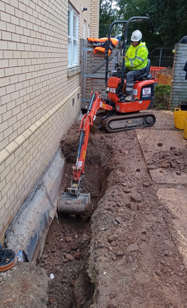 ProtectahomeLtd's tweet image. Works are progressing well at our remedial basement project near Manchester.

We are providing a complete remedial package for our client, making the claims manager's job simple, dealing with only one contractor on the job.

#basementwaterproofing #thecompletepackage