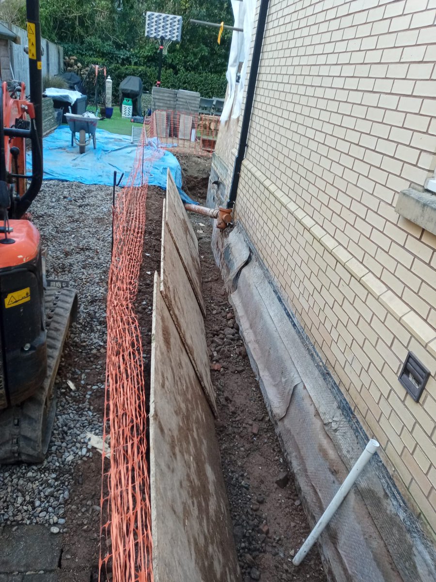 ProtectahomeLtd's tweet image. Works are progressing well at our remedial basement project near Manchester.

We are providing a complete remedial package for our client, making the claims manager's job simple, dealing with only one contractor on the job.

#basementwaterproofing #thecompletepackage