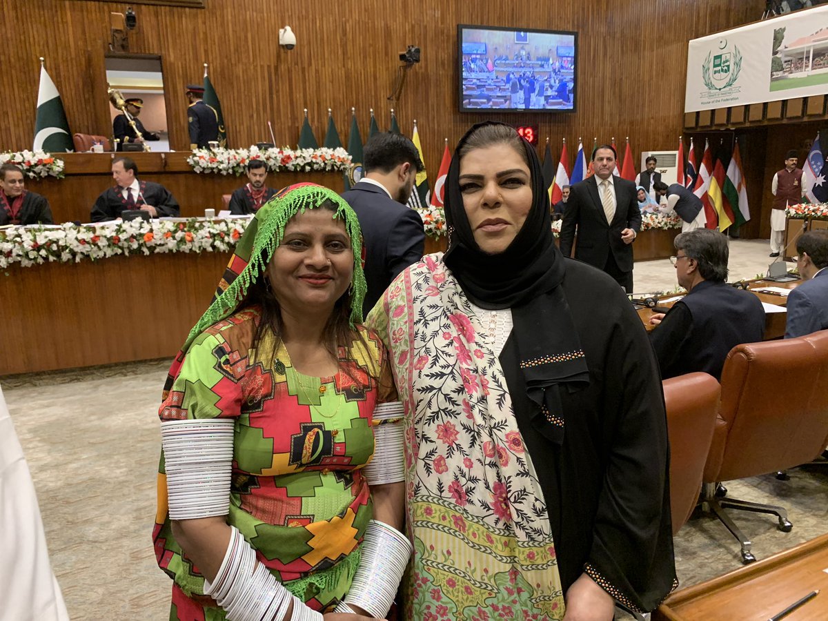 SeharKamran's tweet photo. We are #PPP ❤️🖤💚
@KeshooBai @SeharKamran
#Diversity #Culture #Traditions #EquitableRepresentation
#WomenEmpowerment
#GoldenJubileeSenate
#GoldenJubileeOfConstitution
@SenatePakistan @PPP_Org https://t.co/xoG2xtoIt6