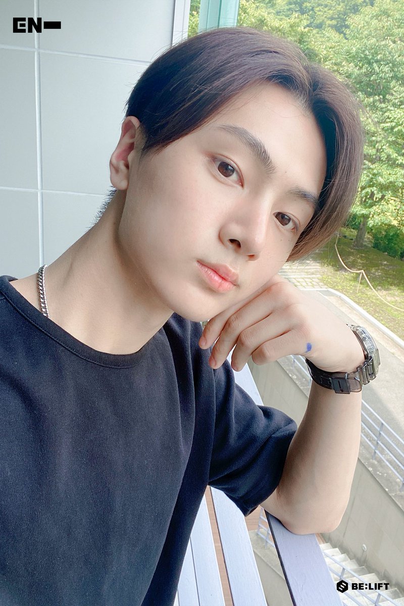 elzardio's tweet photo. Orang yg ngehujat Erlan, mungkin dia belum ketemu langsung sama Erlan. Belum tau sebaik dan sehumble apa Erlan sama orang baru. Salah satunya gw, yg awalnya gw gak kenal malah tercandu-candu. Semua yg udah liat selfie dia pasti sependapat sama gw. https://t.co/7Ap0aMqtY0