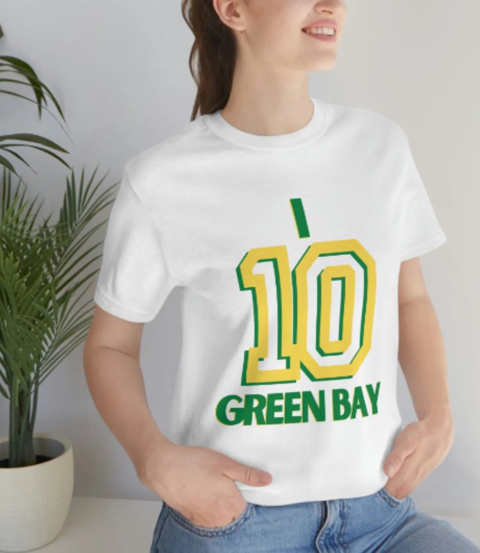 brehoyle's tweet photo. Added the I “Love” Green Bay t-shirt to my Etsy shop! Get it now while everyone is exhausted waiting on Rodgers. 😏  https://t.co/993OlZyOkO 

#Packers #Rodgerswatch #Rodgers #GreenBayPackers https://t.co/pOK0WTUTsM