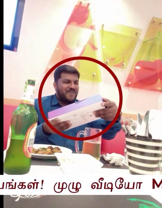 Karvaadu's tweet photo. மிகப்பெரிய அதிர்ச்சியே இது தான் அண்ணா.. நீங்களா இப்படி..?

கேமரா ஒளிச்சு வெச்சது கூட தெரியாம மக்கு ஊதியா இருந்துருக்கிங்களே ✍️✍️✍️ @Madeshjournali1 https://t.co/yIhSyK3pwR