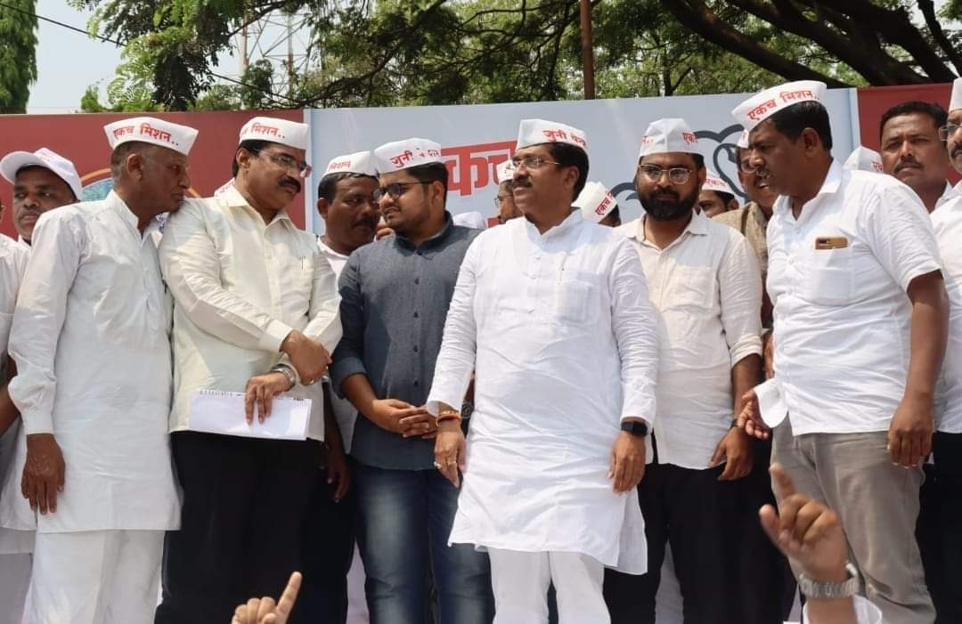 vijaykbandhu's tweet photo. #एकच_मिशन_जूनी_पेंशन 
#महाराष्ट्र _NMOPS के राष्ट्रीय उपाध्यक्ष श्री वितेश खांडेकर _शानदार प्रयास 
#vijaykumarbandhu 
#NMOPS 
#अटेवा https://t.co/oBBYSdwlb1